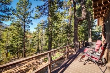 The Cherry Leaf Lodge & Retreat on Fallen Leaf Lake - image 9