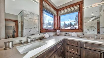 Luxury And Location- Right At Heavenly Gondola Townhouse - image 12