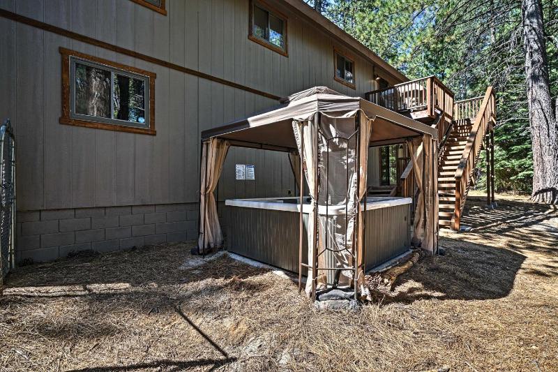 South Lake Tahoe Home with Hot Tub Deck and Fire Pit! - image 4