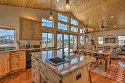 South Lake Tahoe Retreat with BBQ and Mtn-View Deck! - image 9