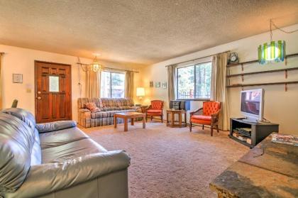 Quaint Pet-Friendly Cabin in South Lake Tahoe! - image 10