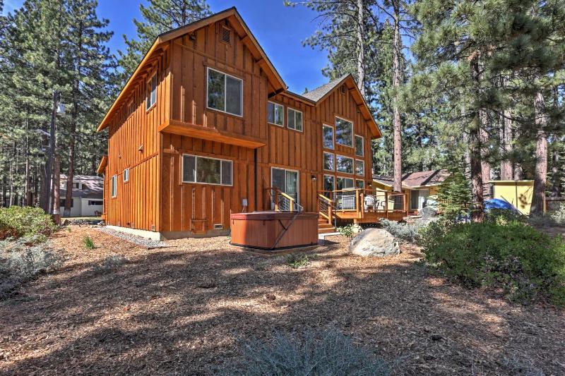 Gorgeous South Lake Tahoe Home with Private Hot Tub! - main image