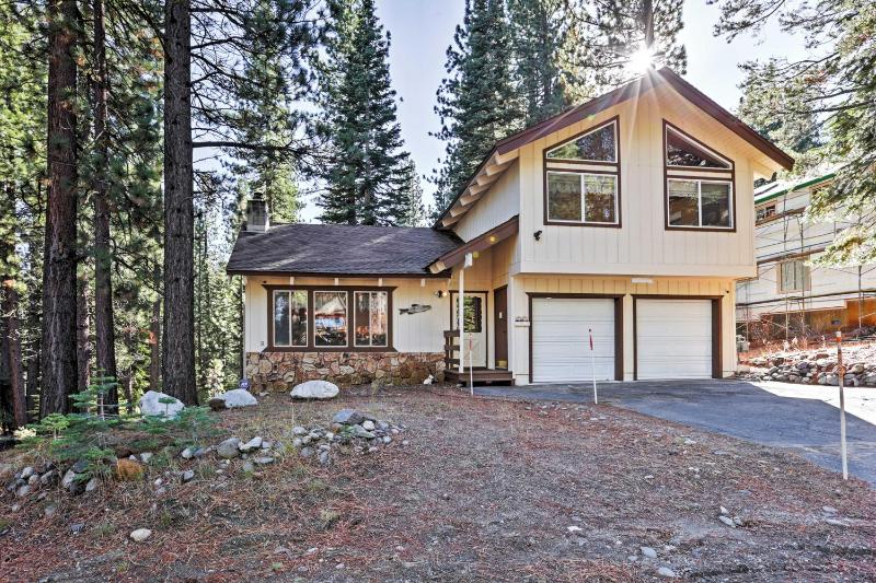 Spacious South Lake Tahoe House with Private Deck! - image 5