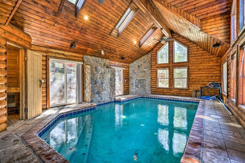 Lake Tahoe Home with Private Indoor Pool and Hot Tub! - image 6