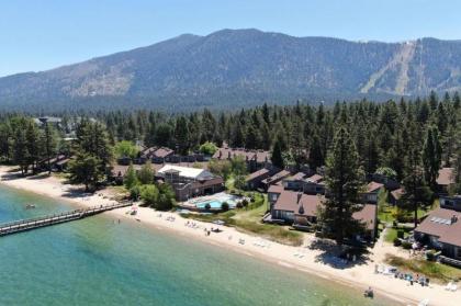 Our Happy Place by Lake Tahoe Accommodations - image 2