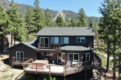 Heavenly Lake View Retreat by Lake Tahoe Accommodations - image 4