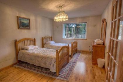 Blue Spruce by Lake Tahoe Accommodations - image 11