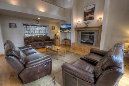 Blue Spruce by Lake Tahoe Accommodations - image 2