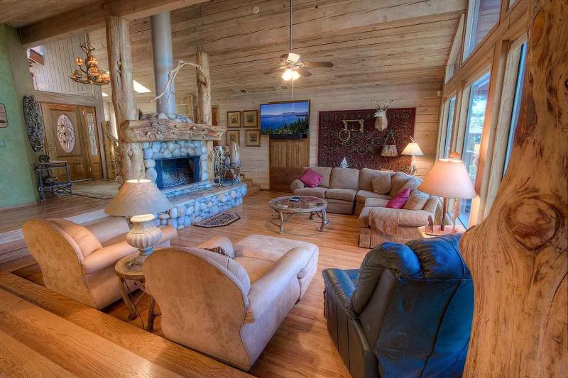 Heavenly Tree House by Lake Tahoe Accommodations - image 2