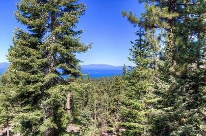 Heavenly Tree House by Lake Tahoe Accommodations - image 9