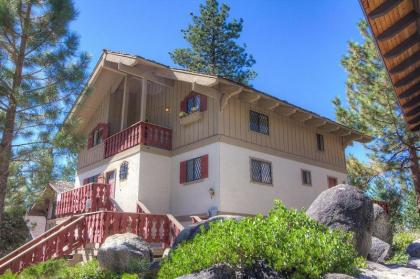 Pinehill Ponderosa by Lake Tahoe Accommodations - image 10