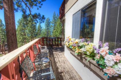 Pinehill Ponderosa by Lake Tahoe Accommodations - image 9