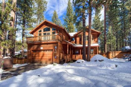 Casa Angora by Lake Tahoe Accommodations - image 3