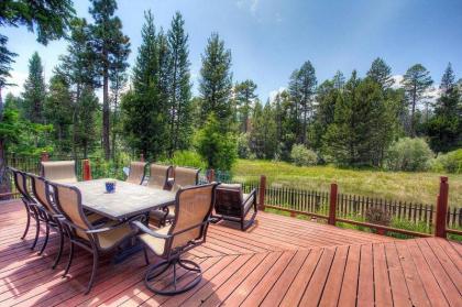 Meadowview Hideaway by Lake Tahoe Accommodations - image 11