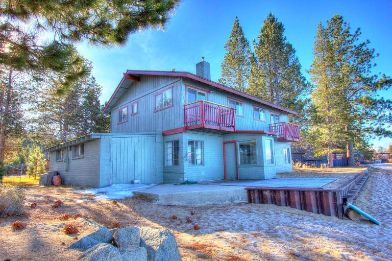 Blue Water Lodge by Lake Tahoe Accommodations - main image