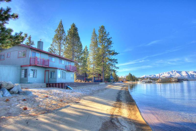 Blue Water Lodge by Lake Tahoe Accommodations - image 3