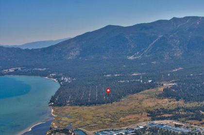 Papas Cabin by Lake Tahoe Accommodations - image 12