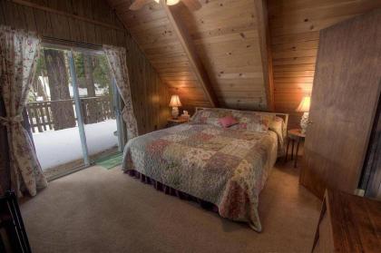 Coyote Den by Lake Tahoe Accommodations - image 7