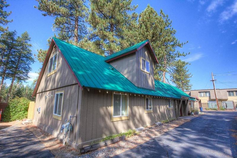 Meadow Lake Lodge by Lake Tahoe Accommodations - main image