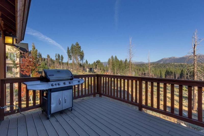 Shaquinaw by Lake Tahoe Accommodations - image 4