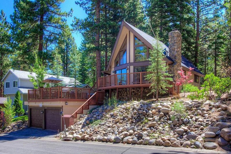 Rocky Top Retreat by Lake Tahoe Accommodations - main image