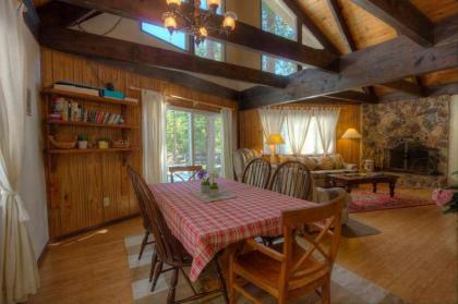 Brule Bear Den by Lake Tahoe Accommodations - image 11