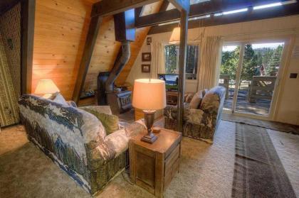 Lodgepole Chalet by Lake Tahoe Accommodations - image 11