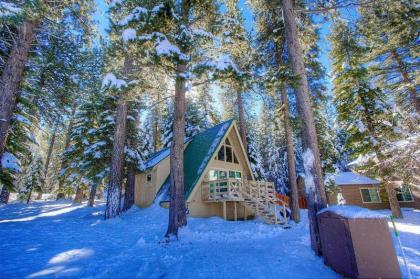 Lodgepole Chalet by Lake Tahoe Accommodations - image 12