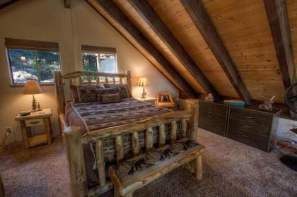 Tree Top Retreat by Lake Tahoe Accommodations - image 9