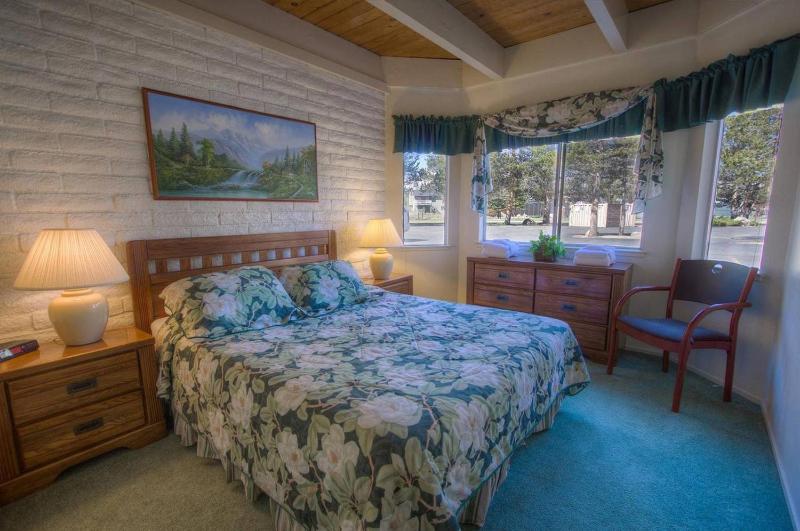 Walk on Water by Lake Tahoe Accommodations - image 6