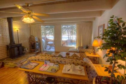 Keys Quarters by Lake Tahoe Accommodations - image 11