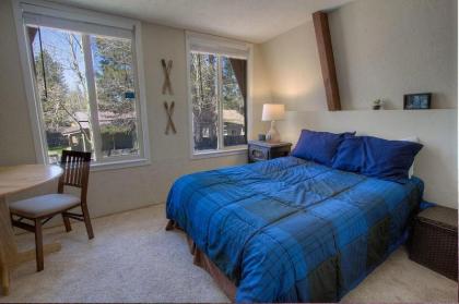 Tahoe Chalet by Lake Tahoe Accommodations - image 10