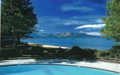 Bear Lake Hideaway by Lake Tahoe Accommodations - image 11