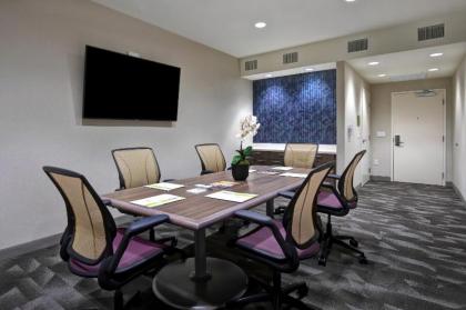 Home2 Suites By Hilton Lewisville Dallas - image 2