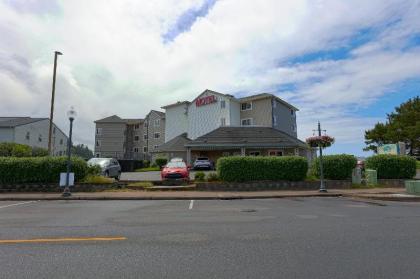 Siletz Bay Beachfront Hotel by OYO Lincoln City - image 10