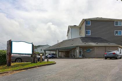 Siletz Bay Beachfront Hotel by OYO Lincoln City - image 11