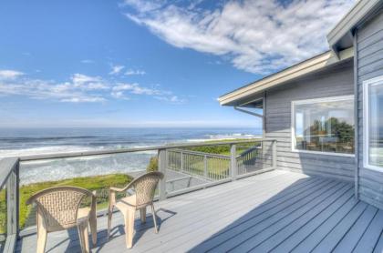 Moonstruck Beach House - image 10