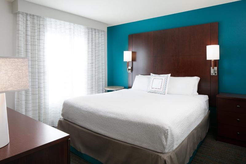 Residence Inn by Marriott Lincoln South - image 5