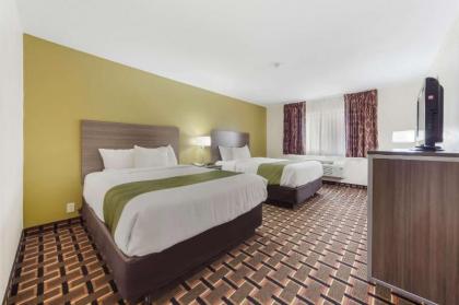 Quality Inn - image 14