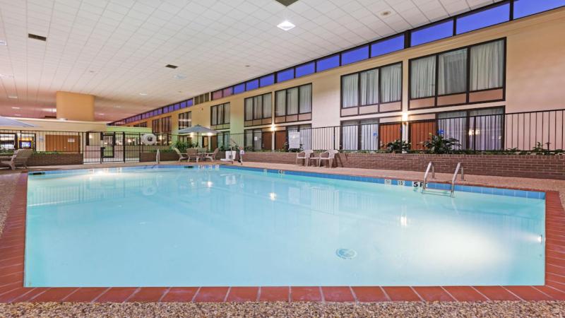 Holiday Inn Express Little Rock-Airport an IHG Hotel - image 7