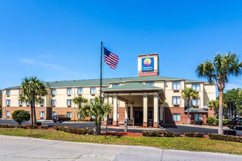 Comfort Inn & Suites Panama City Mall - main image