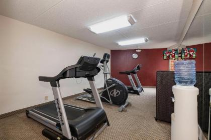 Red Roof Inn & Suites Macon - image 11