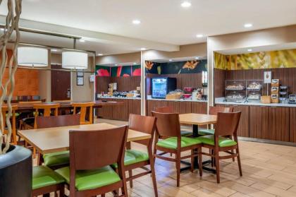 Fairfield Inn Macon West - image 9