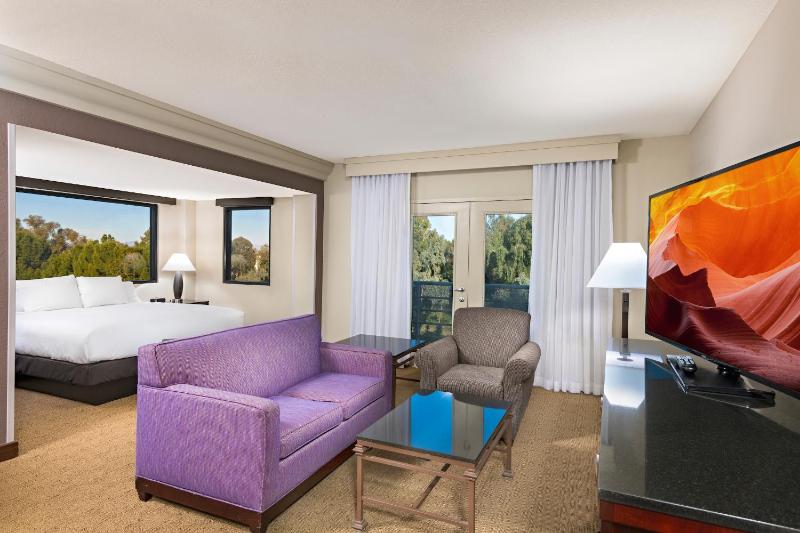 Doubletree by Hilton Phoenix Mesa - image 5