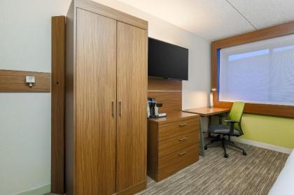 Holiday Inn Express Milwaukee - West Medical Center an IHG Hotel - image 12