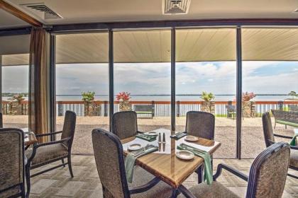 Experience Walden Golf Club - Lake Conroe Getaway! - image 2