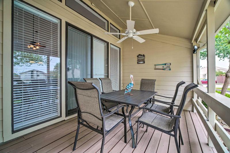 Serene Townhome with Porch Walk to Lake Conroe - main image