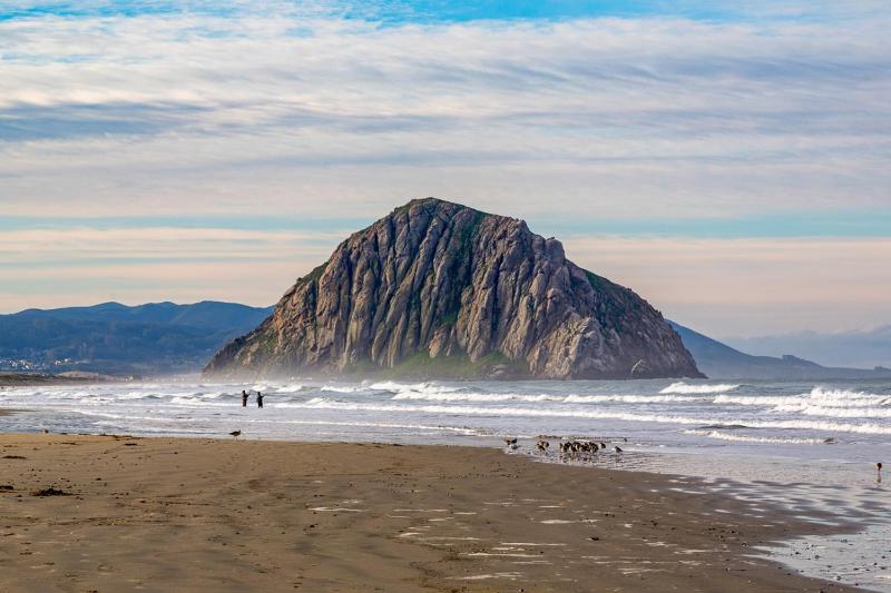 Charming Morro Bay Bungalow Home - image 7