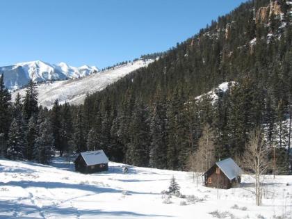 Pioneer Guest Cabins mount Crested Butte