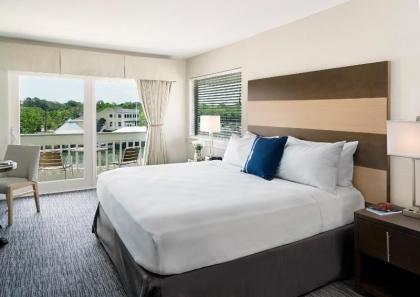 Shem Creek Inn - image 14